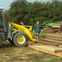 Die Spanten und Träger werden zurechtgerückt